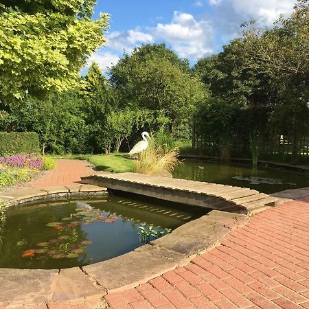 Maesbury Riverside Oswestry Kültér fotó