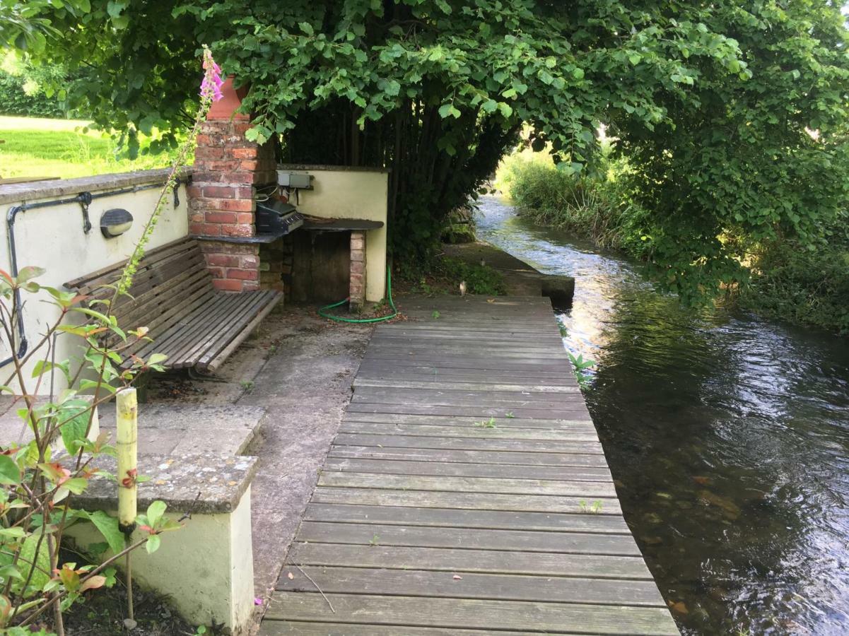 Maesbury Riverside Oswestry Kültér fotó